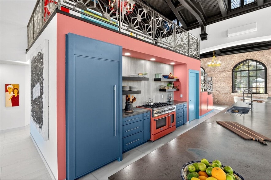 More Photos Of 1034 S Kingshighway Blvd, Saint Louis Office For Sale