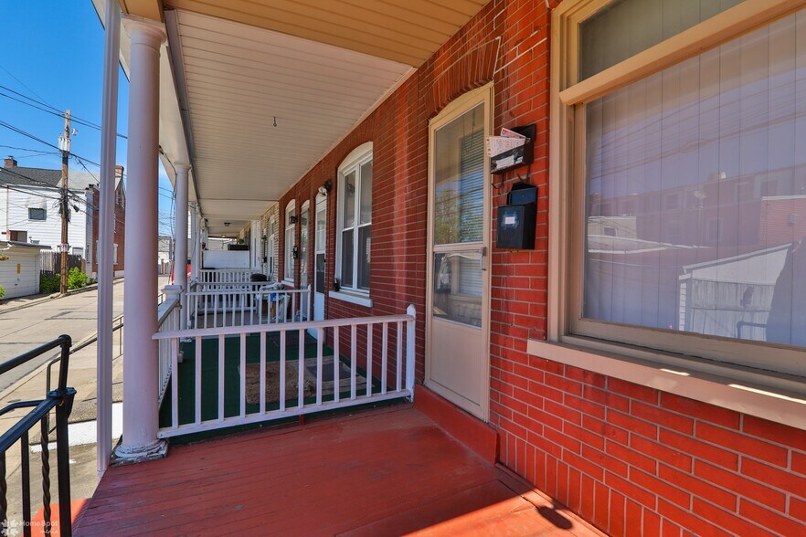 More Photos Of 1550 Warren St, Allentown Apartments For Sale