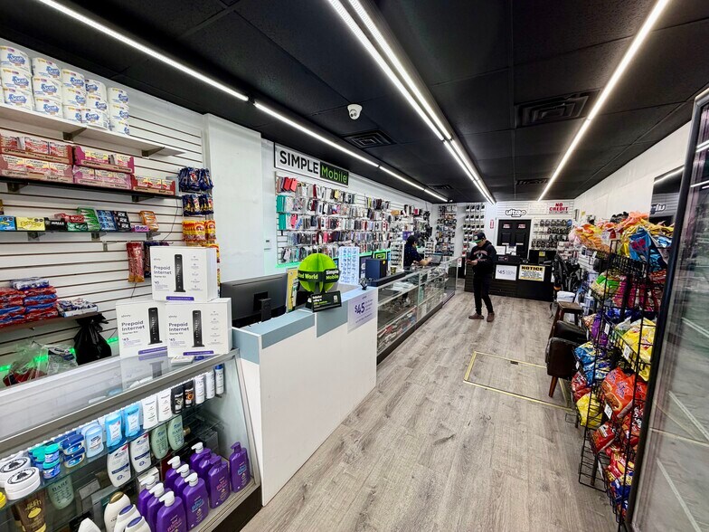 More Photos Of 467 Main St, Orange General Retail For Sale