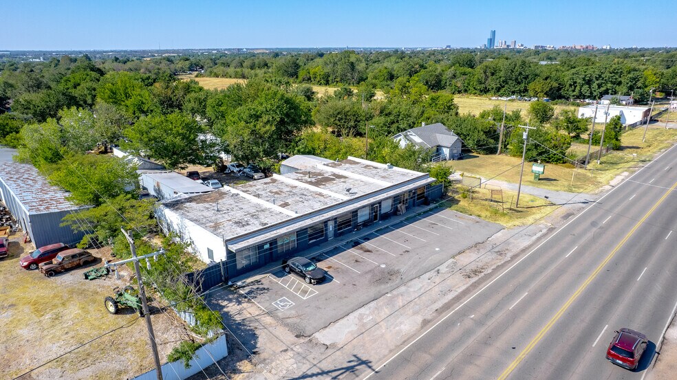 More Photos Of 3024-3030 NE 23rd St, Oklahoma City Freestanding For Sale