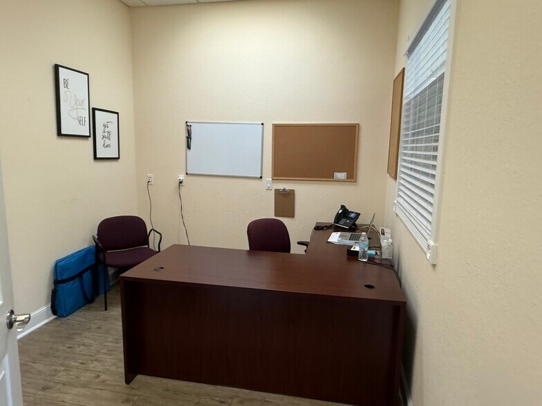 More Photos Of 3459 Pine Ridge Rd, Naples Office For Lease