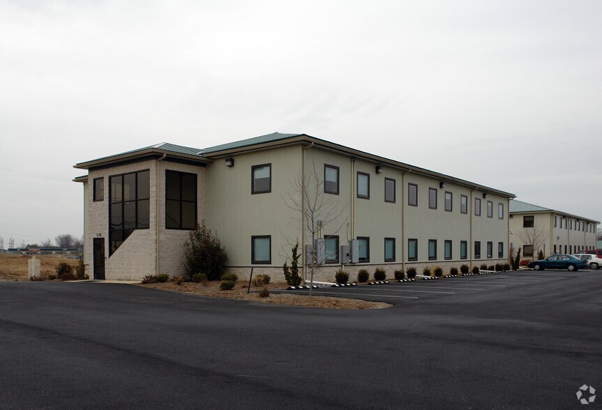 More Photos Of 130 E Burr Blvd, Kearneysville Office For Lease