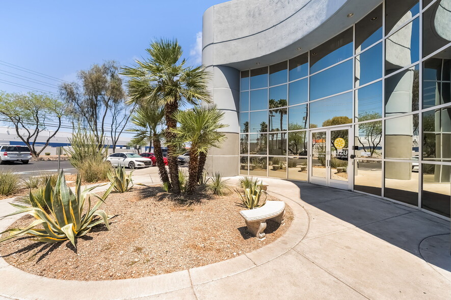 More Photos Of 6744 Spencer St, Las Vegas Industrial For Sale