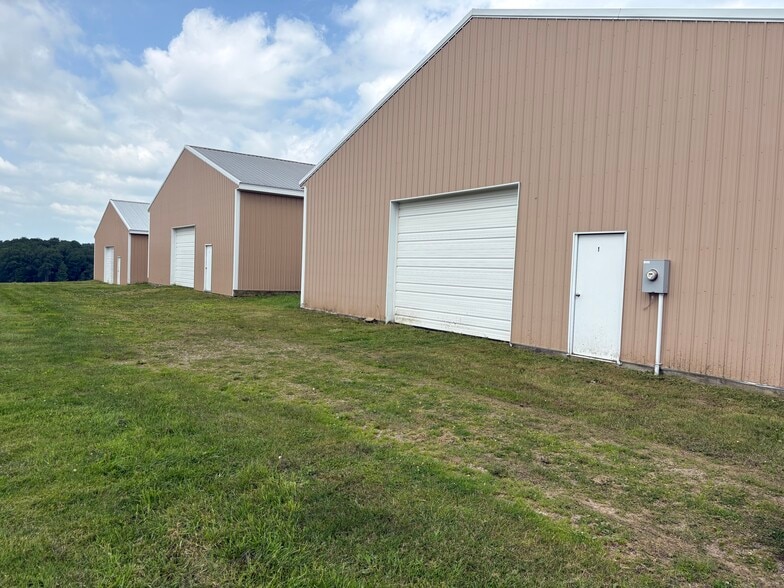 More Photos Of 2745 Shadyside Rd, Findley Lake Marina For Sale