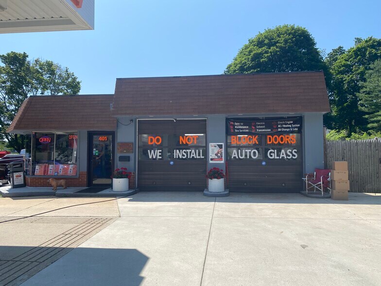 More Photos Of 401 Upham St, Melrose Auto Repair For Sale