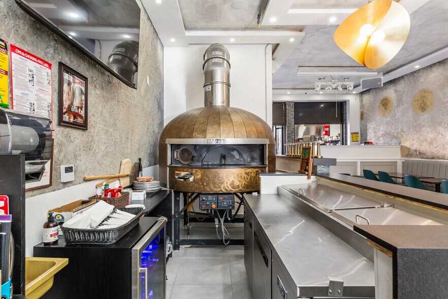 More Photos Of 1041 Flushing Ave, Brooklyn Restaurant For Sale