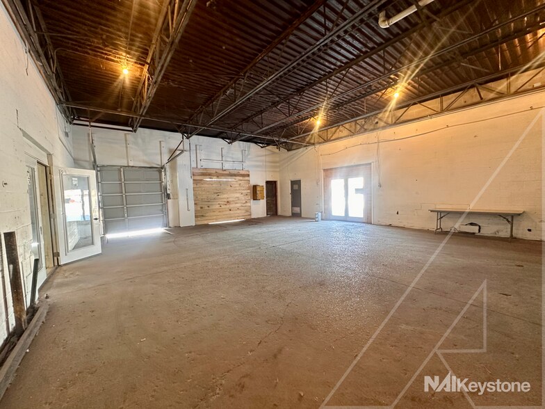 More Photos Of 185 N Front St, Columbia Warehouse For Sale
