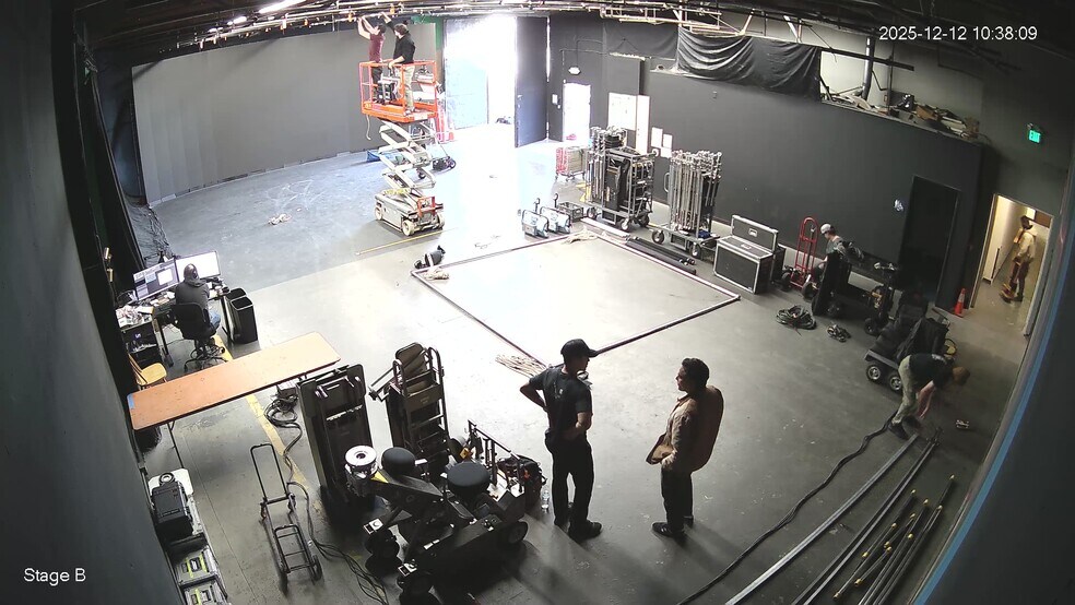 More Photos Of 5301 Exchange St, Los Angeles Flex For Lease