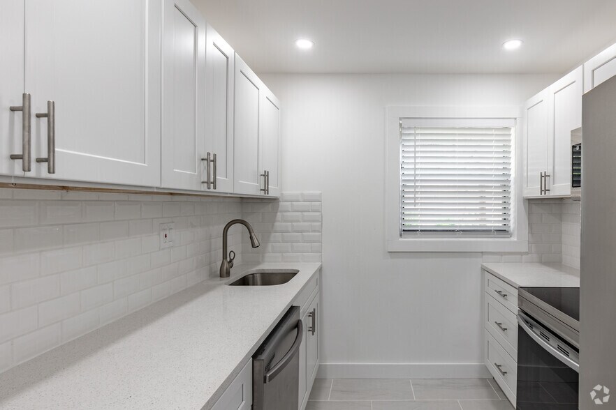 More Photos Of 1031 Scott Blvd, Decatur Apartments For Sale