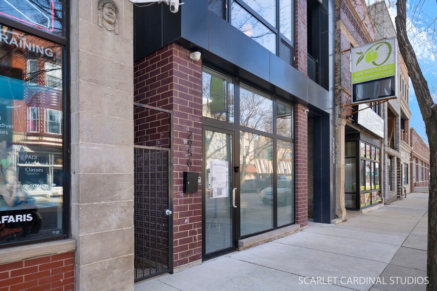 More Photos Of 2956 N Lincoln Ave, Chicago General Retail For Lease
