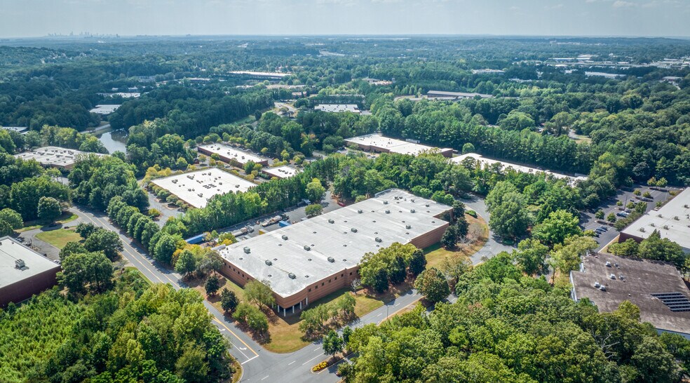 Primary Photo Of 1840 W Oak Pky, Marietta Warehouse For Lease