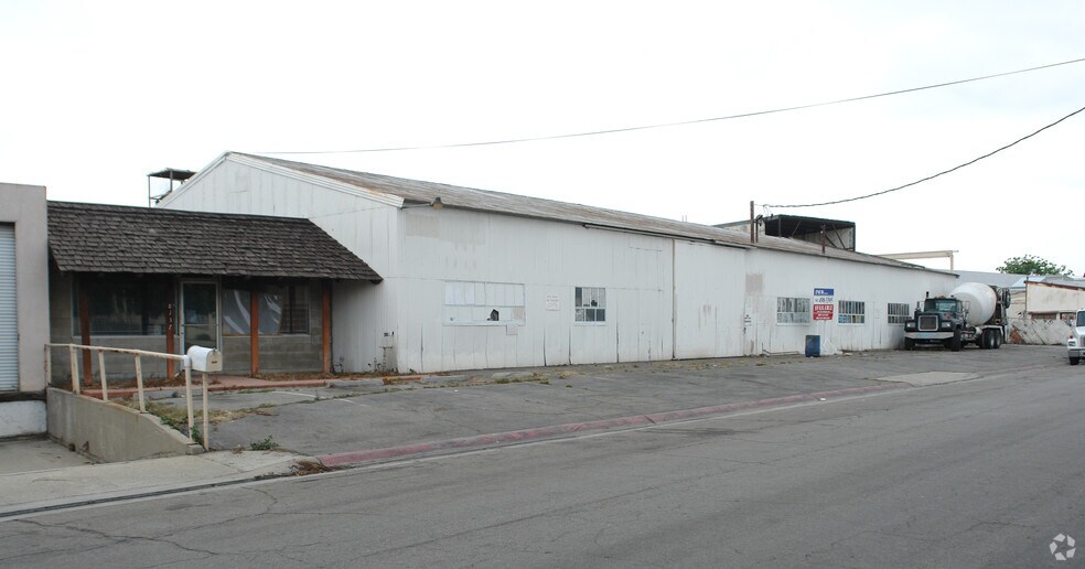 More Photos Of 8131-8137 Allport Ave, Santa Fe Springs Manufacturing For Lease