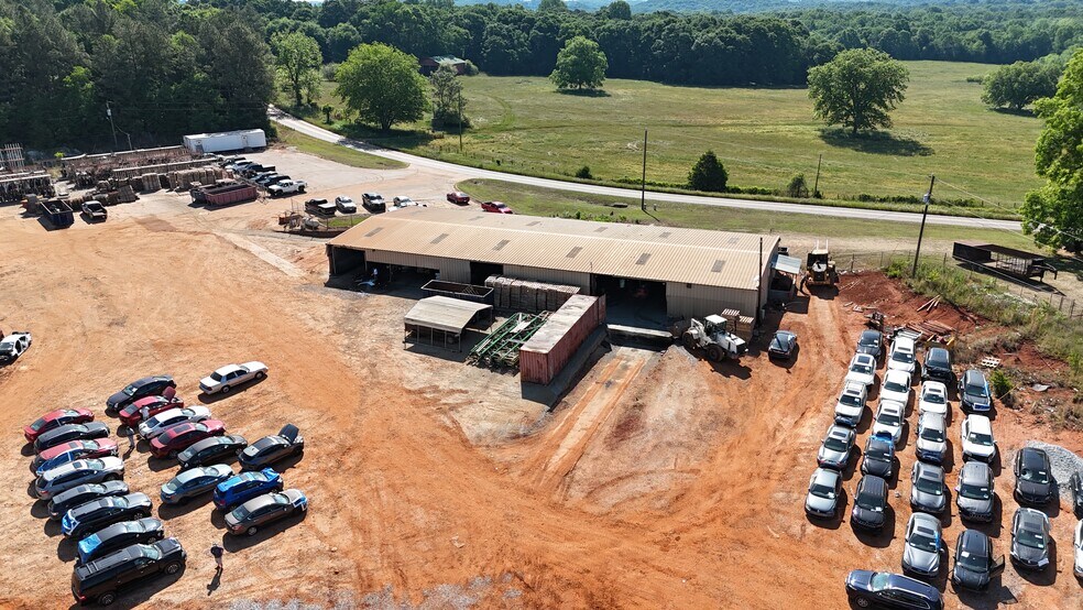 More Photos Of 480 New Bethel Rd, Carnesville Warehouse For Sale