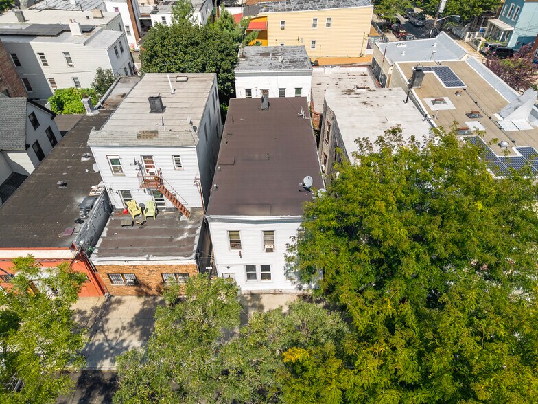 Primary Photo Of 539 Van Nest Ave, Bronx Apartments For Sale