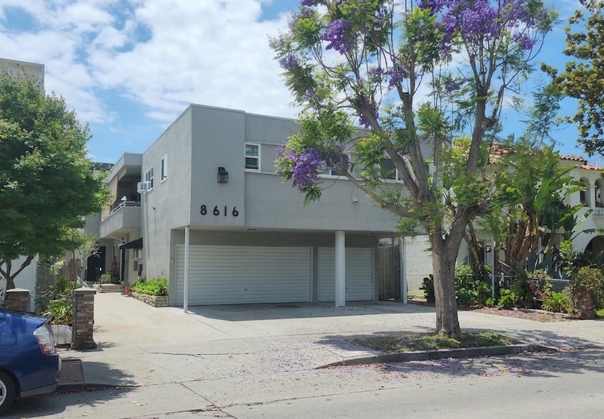 Primary Photo Of 8616 Gregory Way, Los Angeles Apartments For Sale