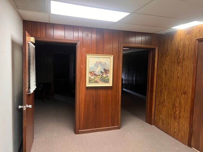 More Photos Of 309 N Main St, Salisbury Office Residential For Sale