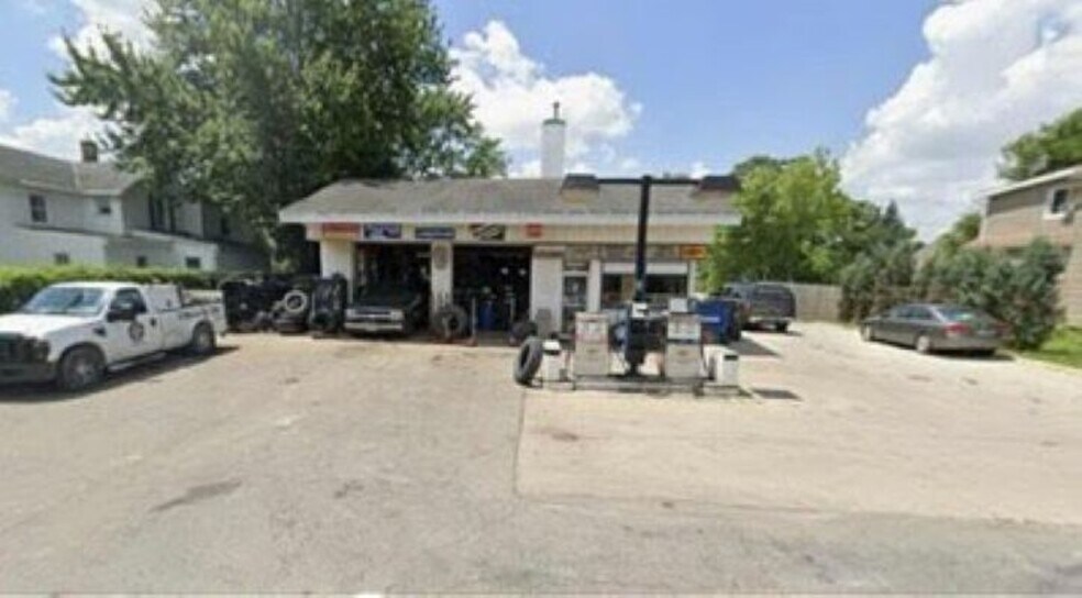 More Photos Of 130 Melmore St, Tiffin Auto Repair For Sale