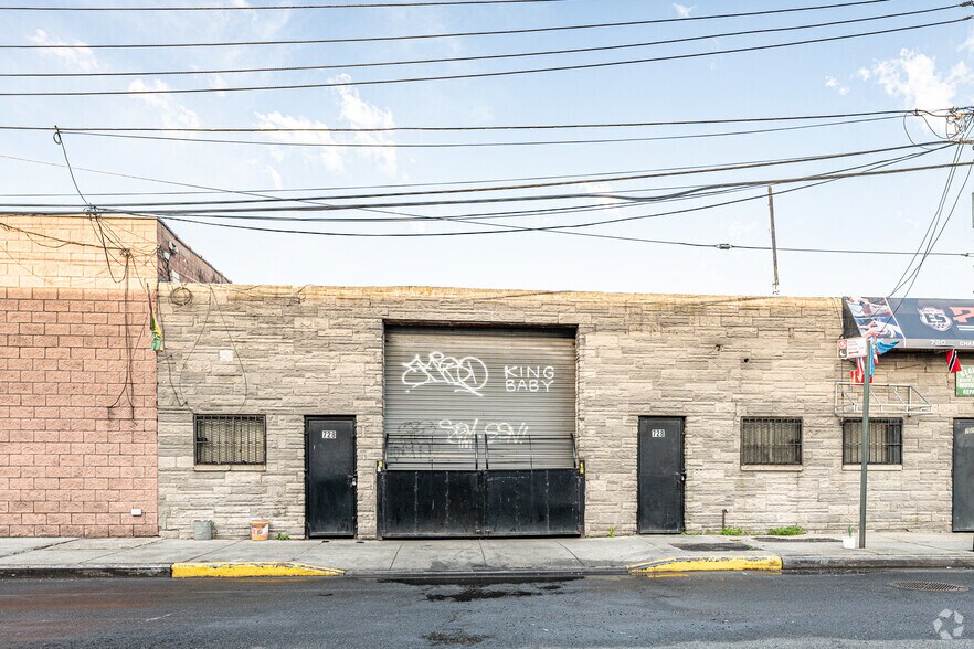 More Photos Of 714-728 Chester St, Brooklyn Warehouse For Sale