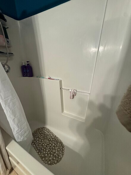 More Photos Of 44 Franklin St, New London Apartments For Sale