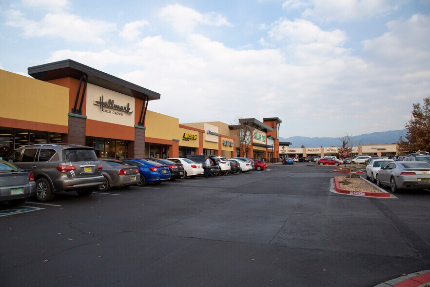 More Photos Of 6300 San Mateo Blvd NE, Albuquerque Unknown For Lease
