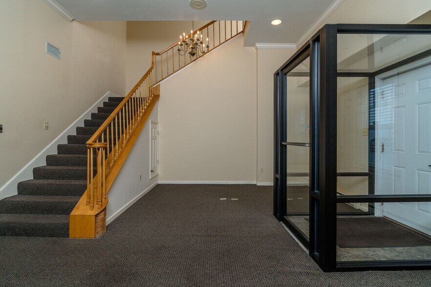 More Photos Of 110 N Wayne Ave, Waynesboro Office For Sale