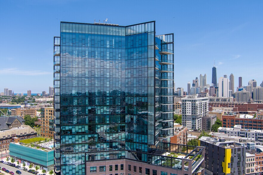 More Photos Of 730 N Milwaukee Ave, Chicago Apartments For Lease