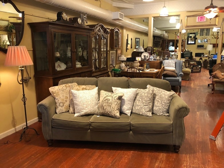 More Photos Of 122-126 Main St, Hackettstown Apartments For Lease