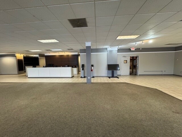 More Photos Of 1917 US Highway 27 N, Sebring Storefront For Sale