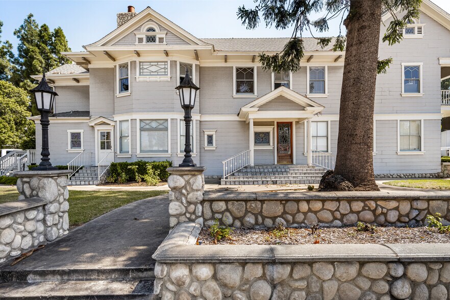 More Photos Of 307 E Chapman Ave, Orange Office For Sale