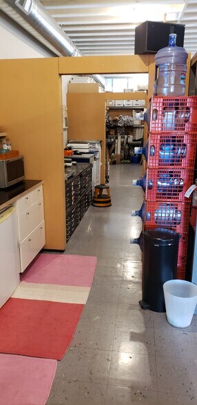 More Photos Of 11533 W Pico Blvd, Los Angeles Loft Creative Space For Lease