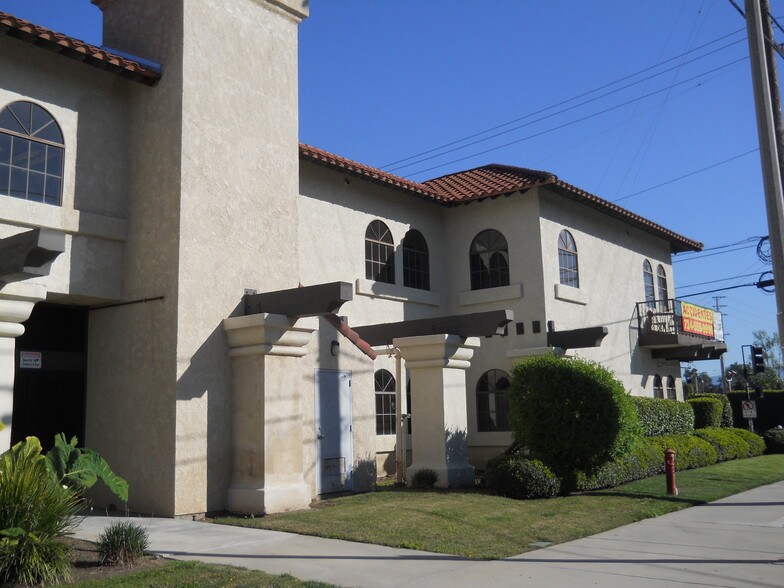 More Photos Of 902 N Grand Ave, Santa Ana Medical For Sale