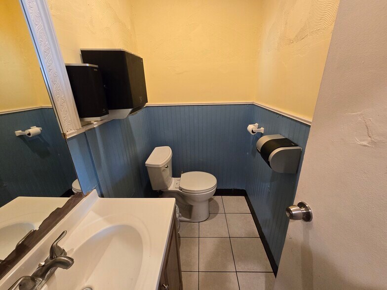 More Photos Of 221 Spring St, Newton Apartments For Sale