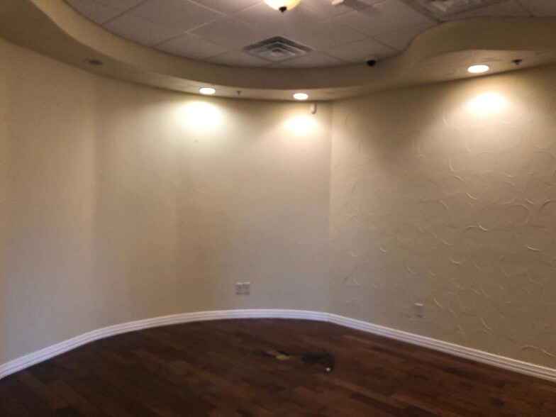 More Photos Of 1001 Long Prairie Rd, Flower Mound Medical For Sale