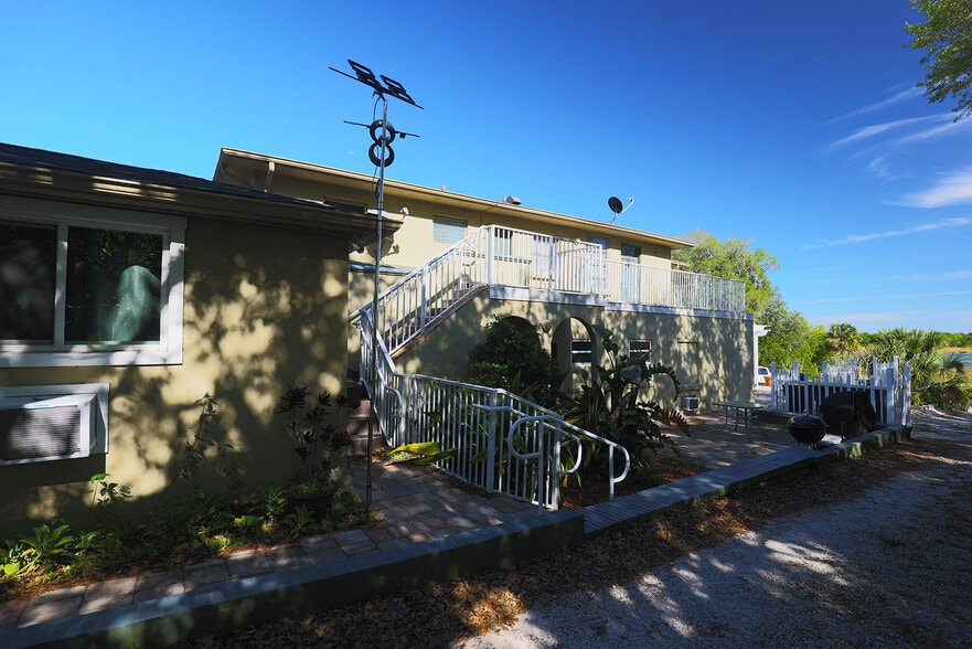 More Photos Of 1854 S Highland Park Dr, Lake Wales Apartments For Sale