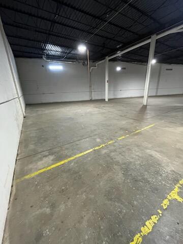 More Photos Of 612 11th Ave NW, Rochester Distribution For Sale