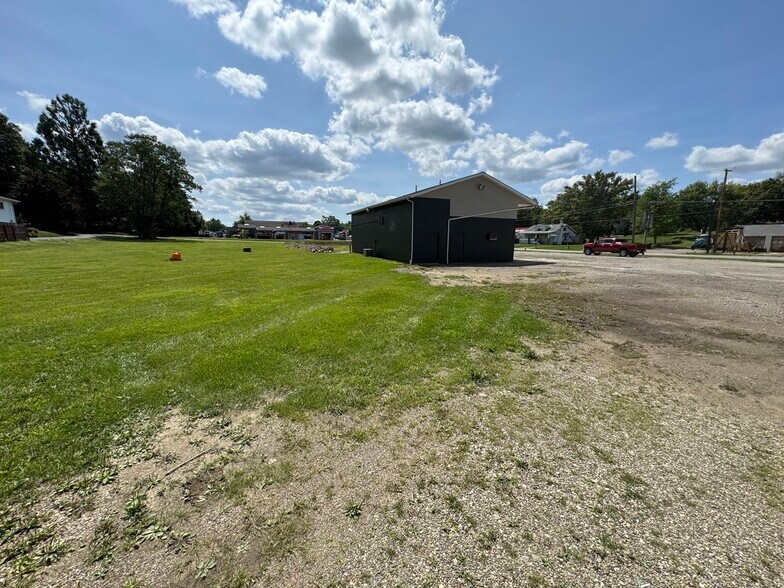 More Photos Of 1475 Massillon Rd, Akron Convenience Store For Sale