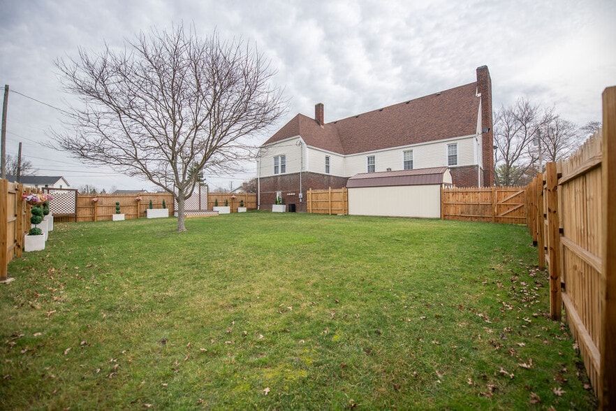 More Photos Of 14760 Gaskill Dr NE, Alliance Daycare Center For Sale