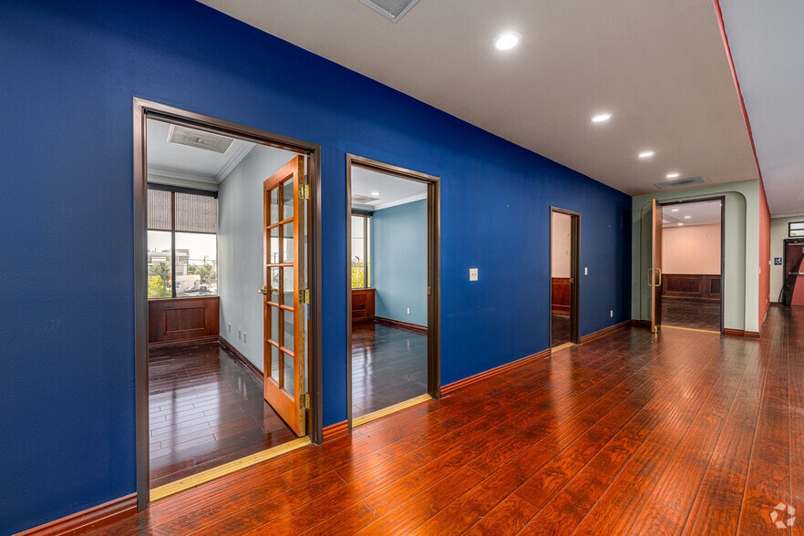 More Photos Of 1235 S Garfield Ave, Alhambra Loft Creative Space For Sale