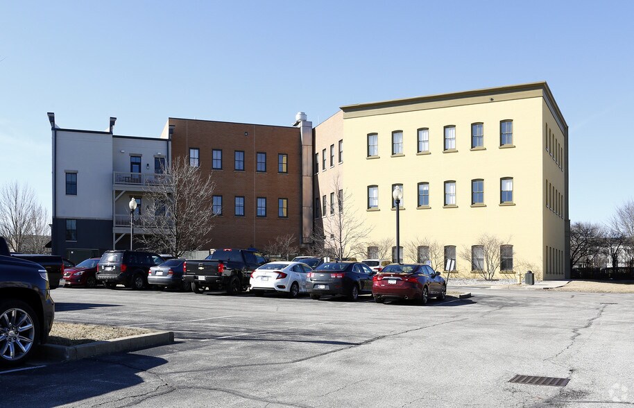 More Photos Of 12821 E New Market St, Carmel Office For Lease