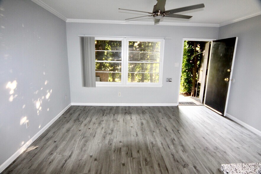 More Photos Of 10054 Culver Blvd, Culver City Apartments For Sale