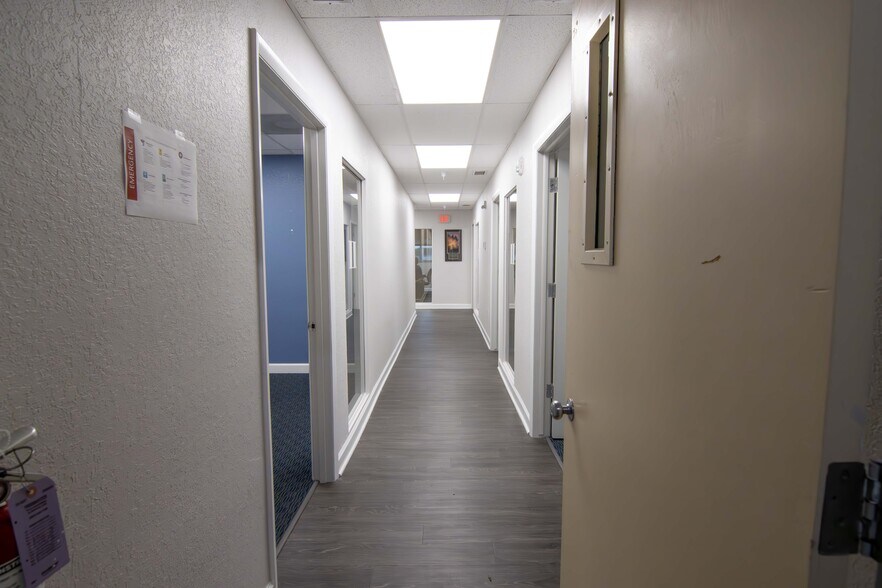 More Photos Of 2600 118th Ave N, Saint Petersburg Light Distribution For Lease