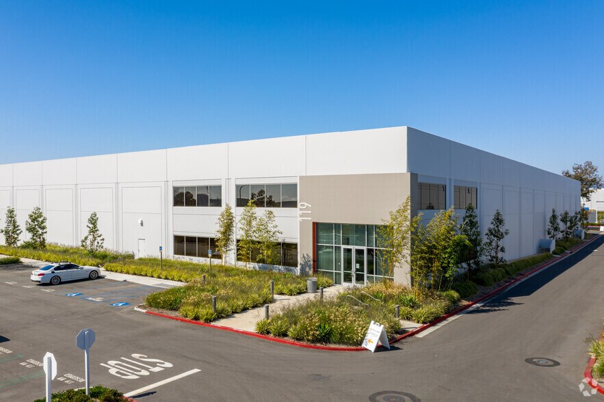 More Photos Of 117 Waterworks Way, Irvine Manufacturing For Lease