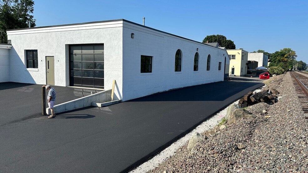 More Photos Of 70 Clematis Ave, Waltham Manufacturing For Lease