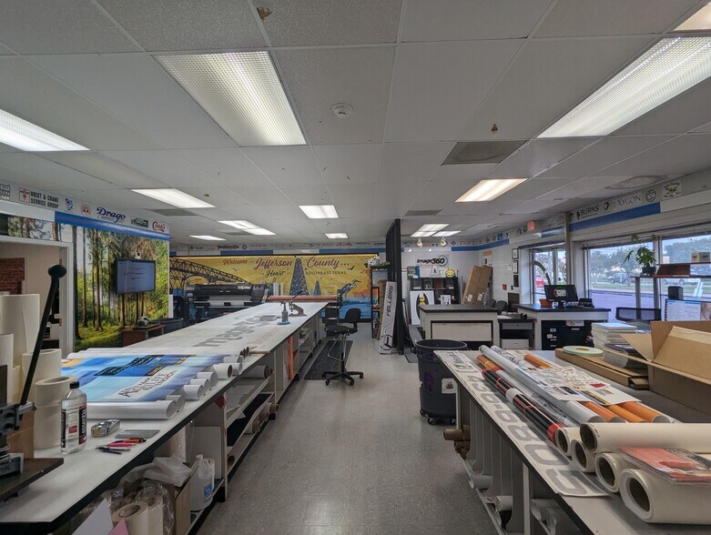 More Photos Of 3920 Phelan Blvd, Beaumont General Retail For Sale