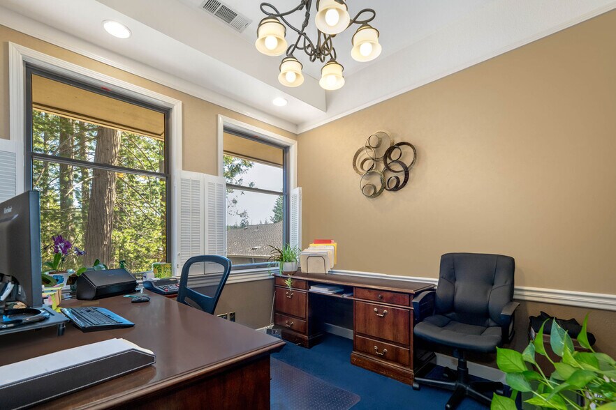 More Photos Of 565 Brunswick Rd, Grass Valley Office For Sale