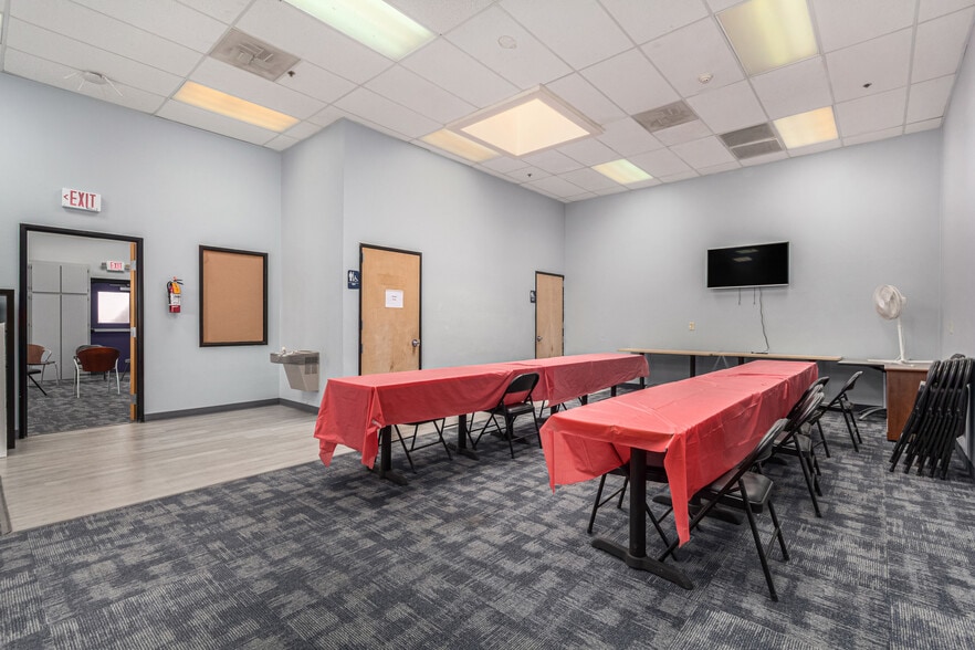 More Photos Of 5827 N 35th Ave, Phoenix Schools For Sale