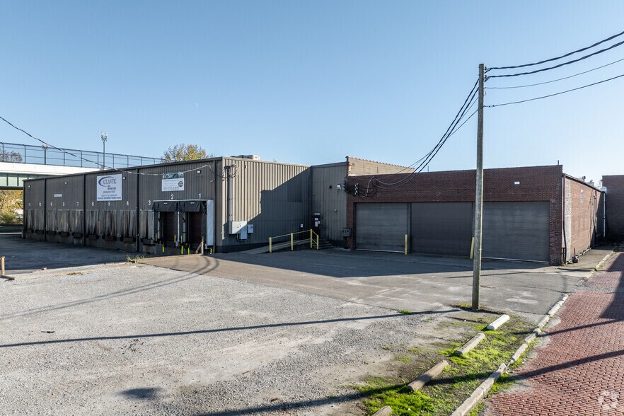 Primary Photo Of 430 6th St SE, Canton Refrigeration Cold Storage For Sale