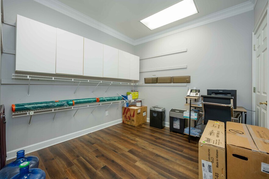 More Photos Of 500 Sun Valley Dr, Roswell Medical For Lease