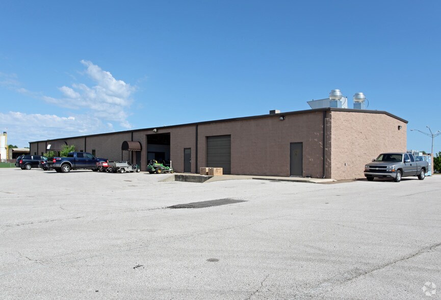 More Photos Of 5500 Victory Ln, Millington Racetrack For Sale