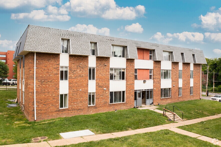 More Photos Of , Saint Louis Multifamily For Sale